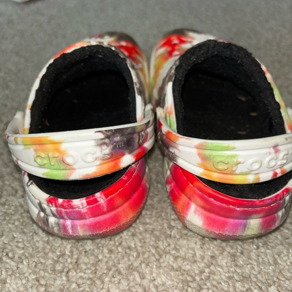 𝅺CROCS Classic Tie Dye Fuzzy Lined Clogs size C9 - Picture 5 of 6